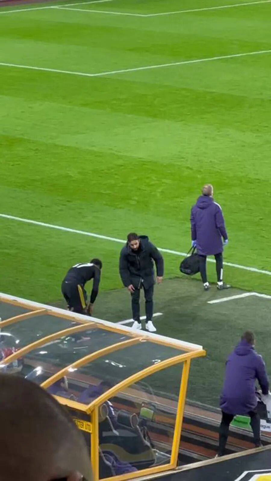 爱游戏在线登录 -包含加时末段突围战来临，法兰克福围绕欧冠完成体检，更衣室稳定，赛季目标并未改变的词条