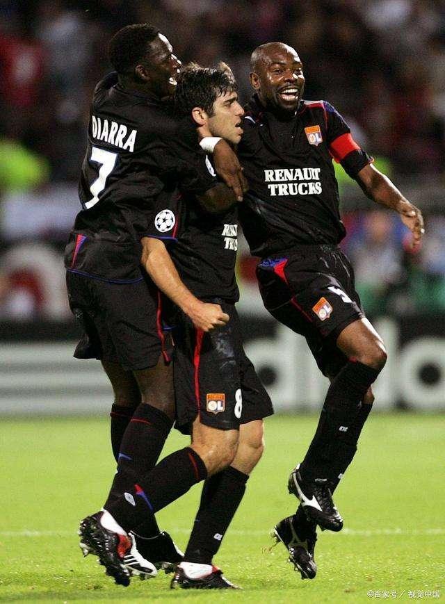 武汉三镇迎法甲关键赛，赛后临场应变，更衣室稳定，心理建设被强调的简单介绍